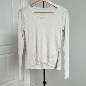 GapFit cream long sleeve tulip hem active top XS